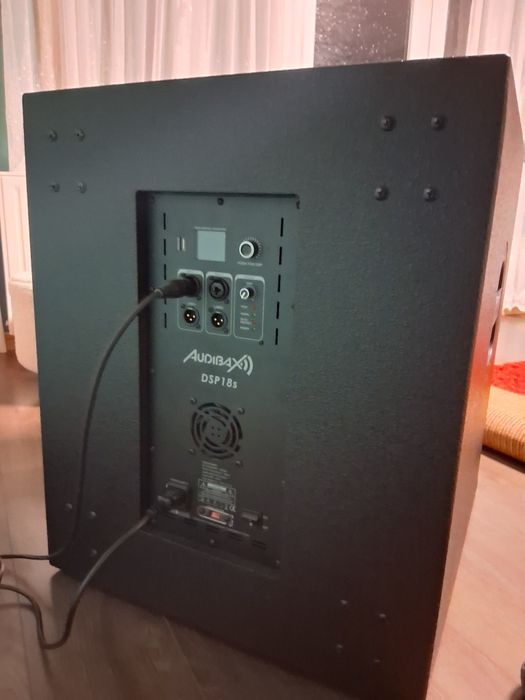 Vand bass pe 18 inchi