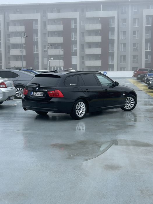 BMW Seria 3 E91 318d – 2010 | Automată | Trapa panoramică