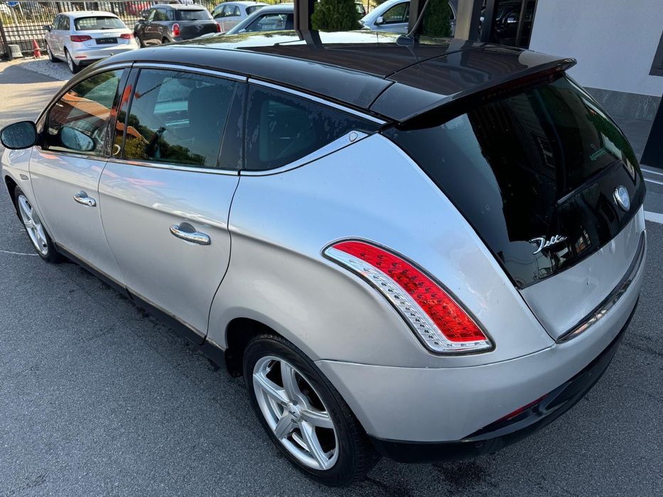 Lancia  Delta 1.6 На Части