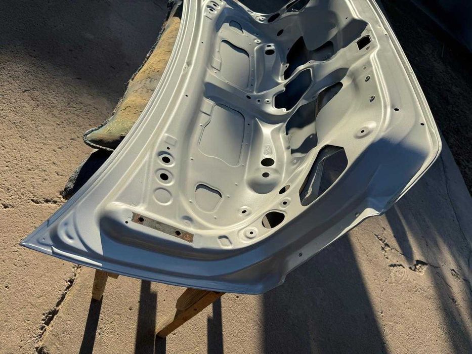 Продам задний капот Камри 55!