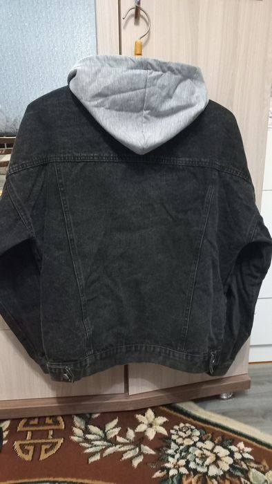 Джинсовая куртка