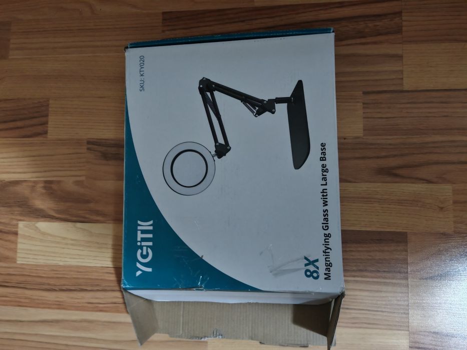 Lampi de birou led cu încărcare wireless sau cu lupa
