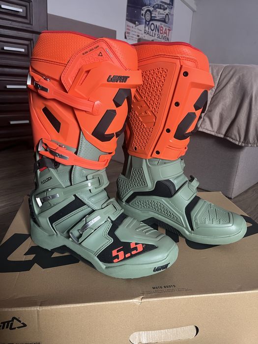 ЧИСТО НОВИ ботуши Leatt 4.5 5.5
