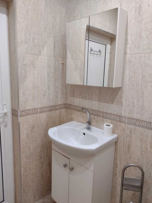 Дава се под наем Двустаен апартамент в Търговище, Център - 65 кв.м за 255 € - Снимка #9