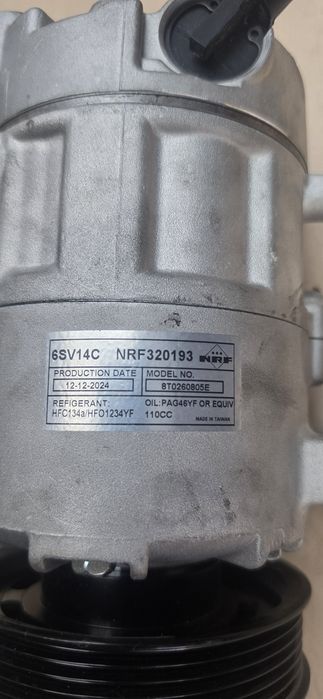 Compresor Audi A4/A5 8T0260805E