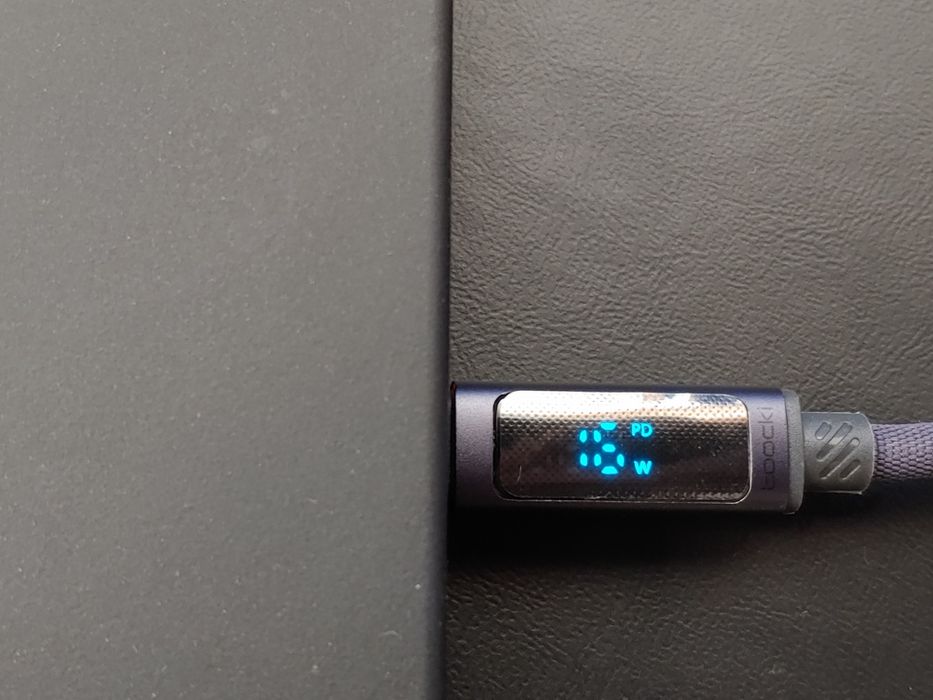 Кабел за зареждане с LED дисплей 240W USB type C PD 3.1
