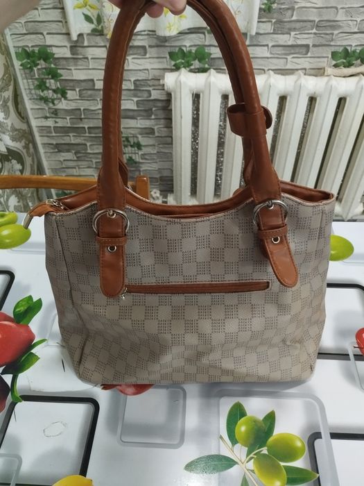 Сумки  женские цена за обе