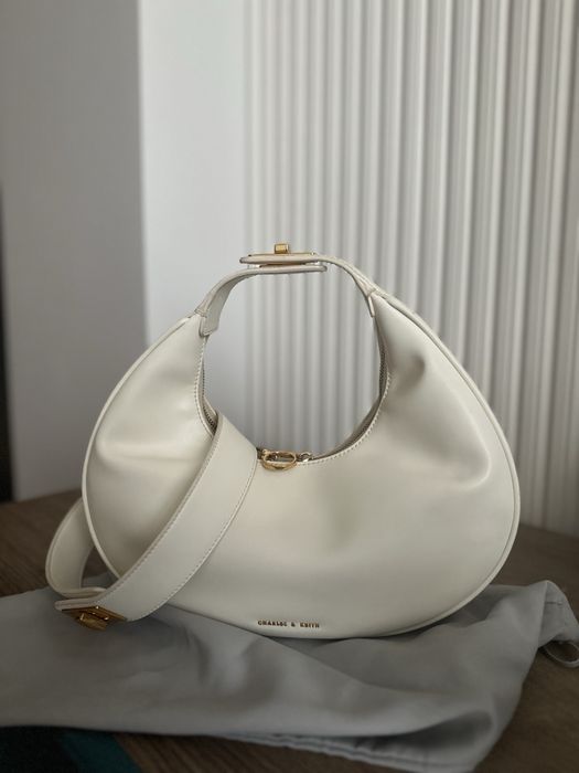 Сумка Charles and Keith