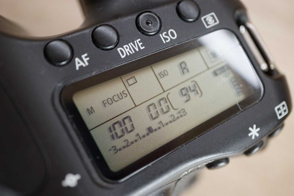 De vânzare Canon EOS 80D body, folosit moderat, de câțiva ani doar șters de praf