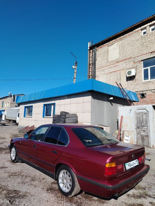 Продам БМВ Е34 525