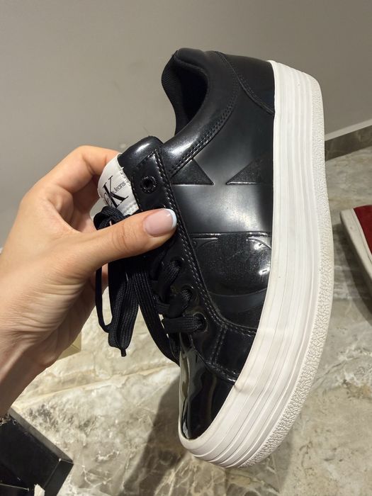 Calvin Klein черни кецове 39 номер