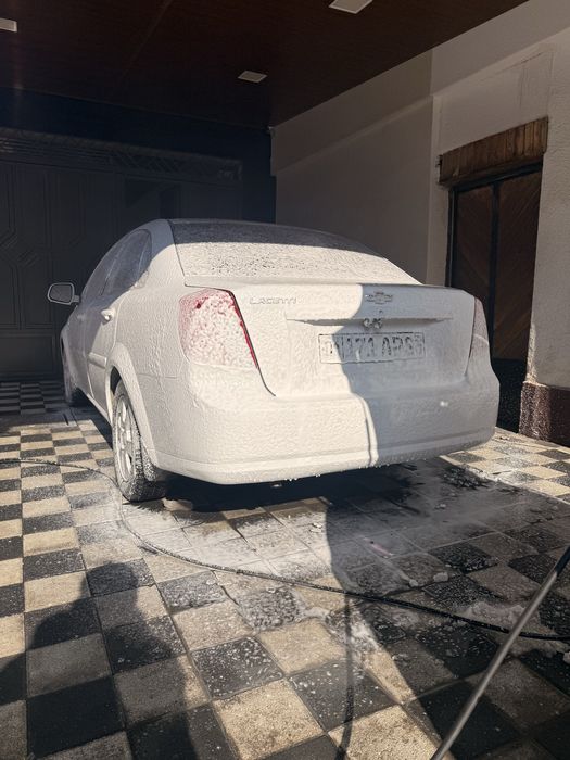 Выездная (кўчма) автомойка хизмати