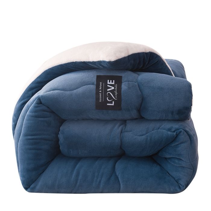 Теплое махровое одеяло