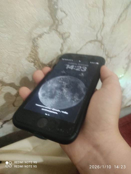 Айфон се 2-го поколения