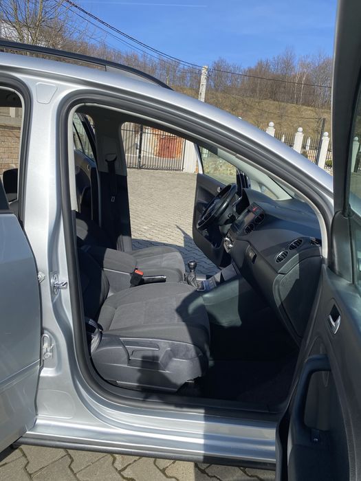 VOLKSWAGEN Golf Plus 2009 — imagine 5