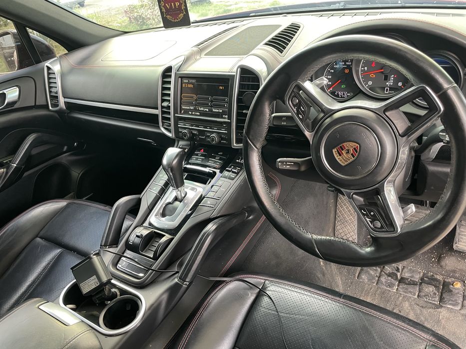Dezmembrez porsche cayenne 2016 3.0 tdi euro 6 ad blue xenon panoramic