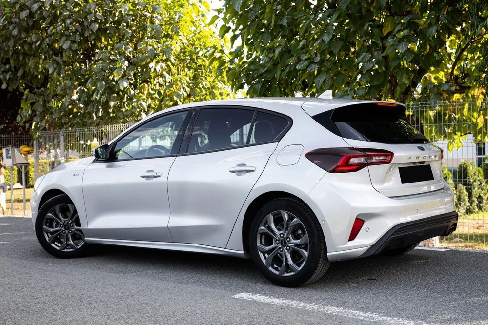 FORD Focus 2023 — imagine 4