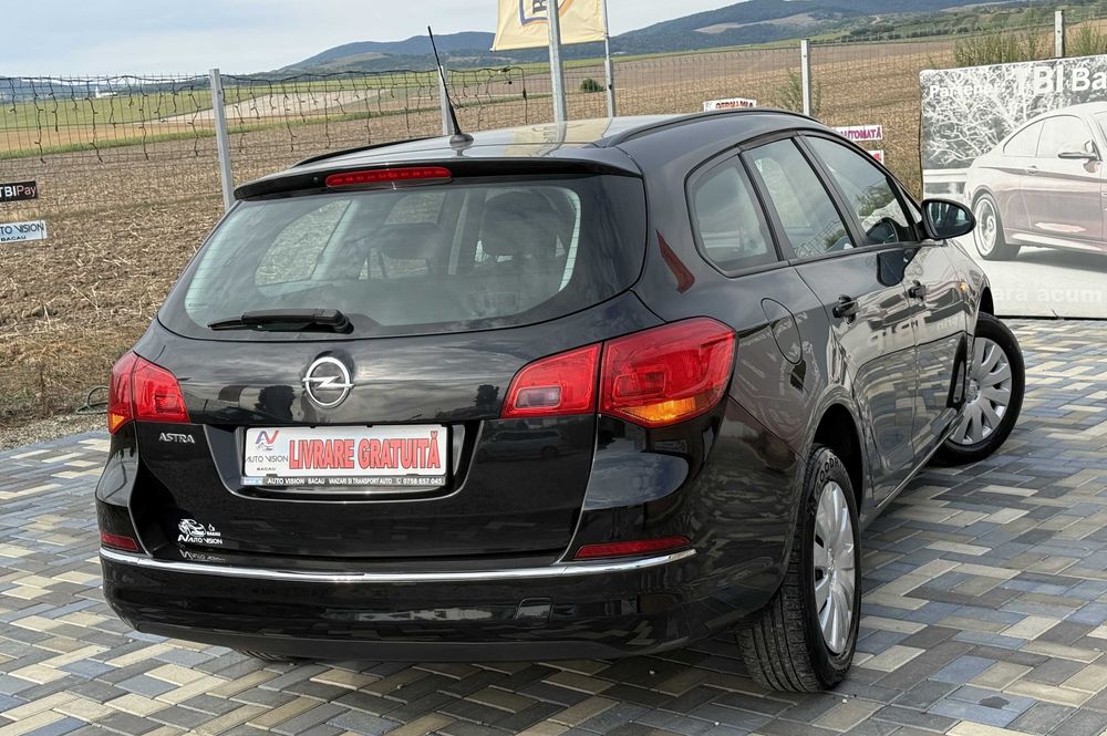 *RATE*Opel Astra J Sports Tourer 1.6Benzina 06/2015 E6 TOP Germania!