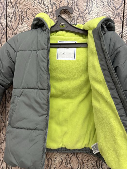 Куртка теплая на 6-7 лет