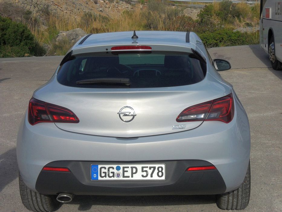 Opel Astra J, 2010-2013 PIESE AUTO