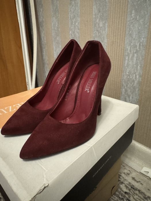 Туфли на каблуке