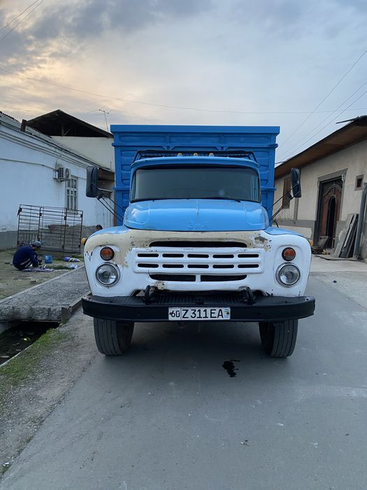 Zil samosval sotiladi