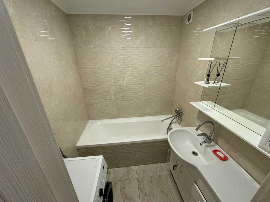 Дава се под наем Тристаен апартамент в София, Полигона - 60 кв.м за 498.27 € - Снимка #3