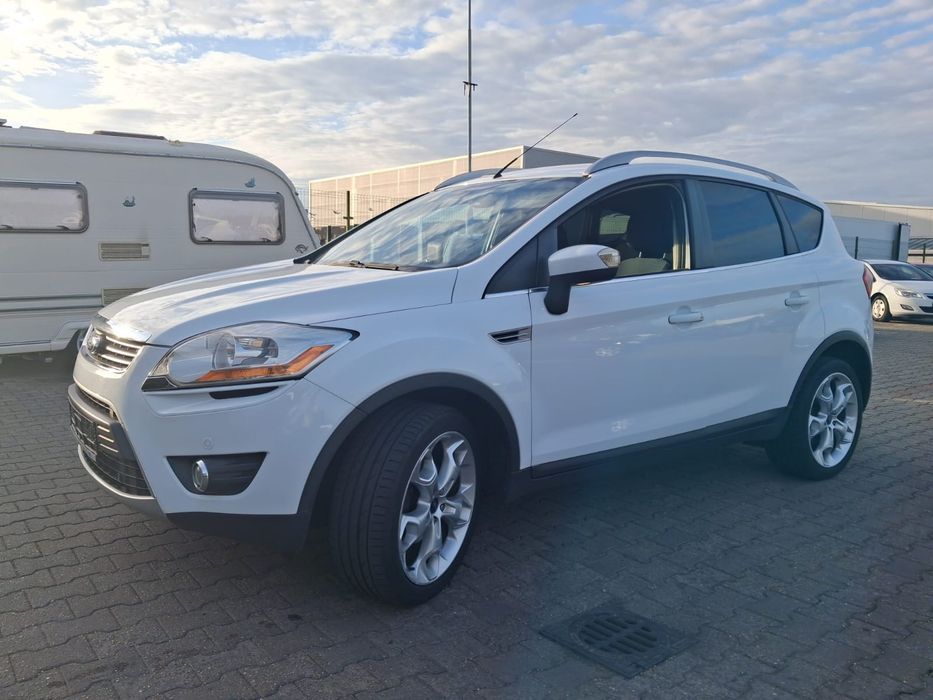 FORD Kuga 2010 — imagine 2