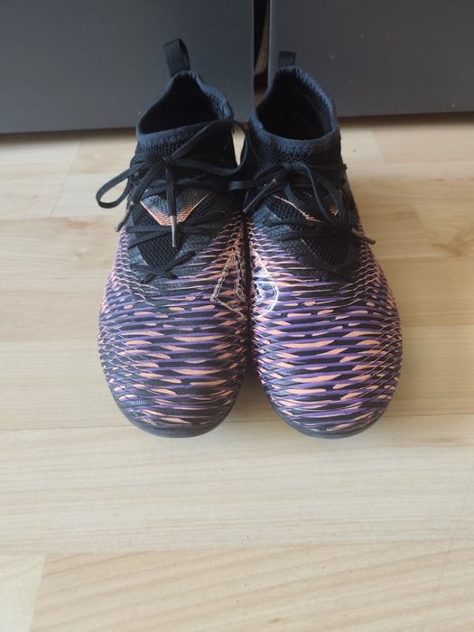 Детски футболни бутонки PUMA