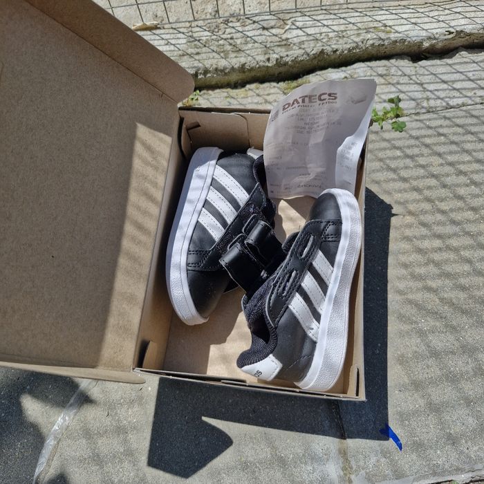 Чисто нови  обувки