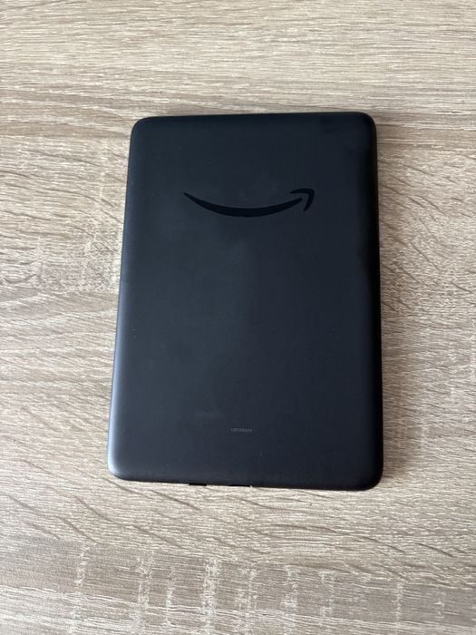 Amazon Kindle 2024 (Gen 11) 16GB + Husă