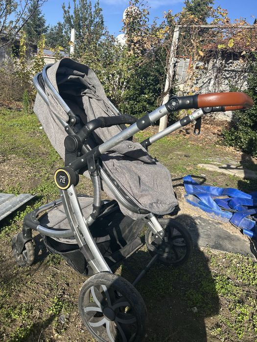 Бебешка количка Moni