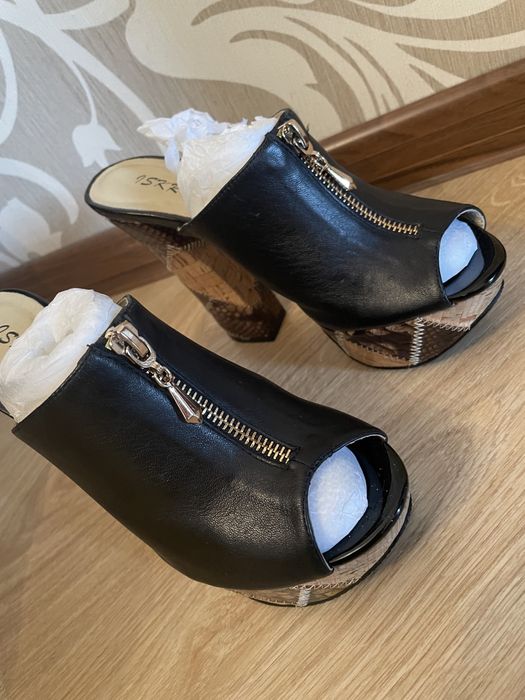 Продам женские босаножки!