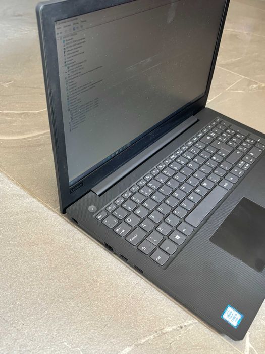 LENOVO V130-15IKB - 6th Generation Intel® Core™ i3-6006U  4GB DDR4