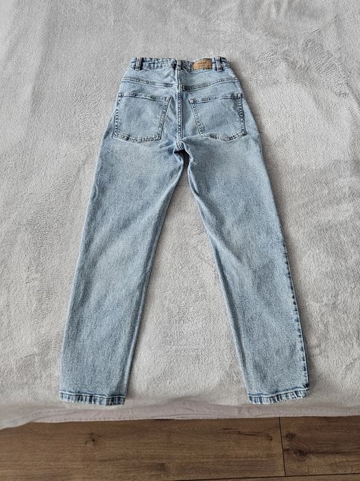 Светлосини дънки, 32 размер