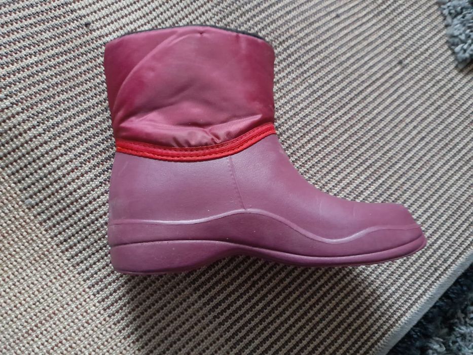 Продаю женские полусапожки   Эва.