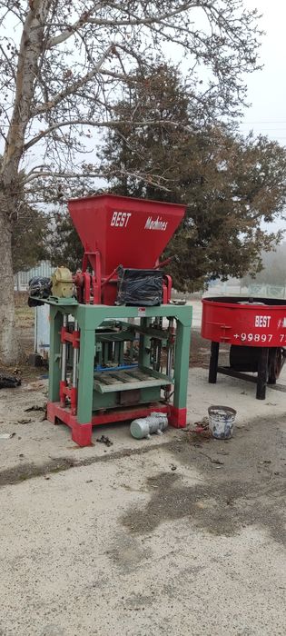 Шлака блок апарати сотилади янгидек турибди ленталик 5 хил колипи бор