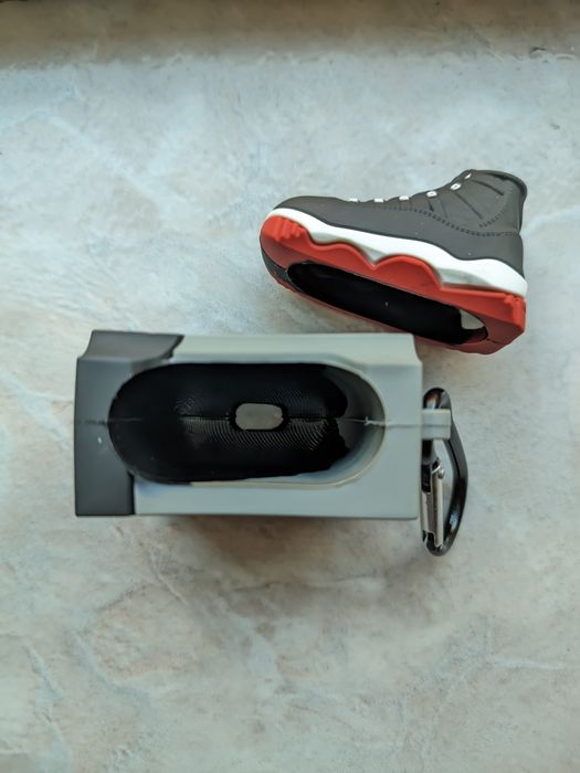 Husa Airpods 2 Jordan 11