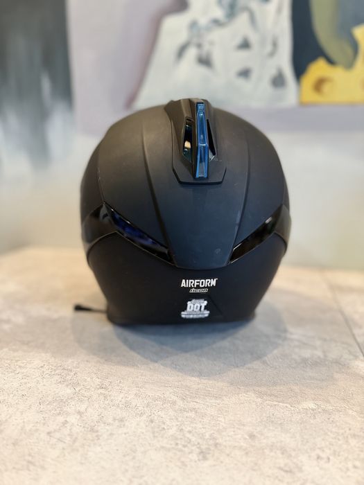 Мотошлем черный ICON