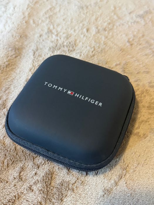 Tommy Hilfiger гривна