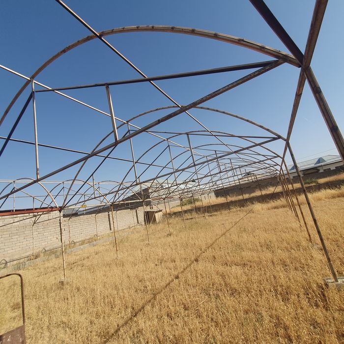 Parnik 2.8 sotix mustahkam