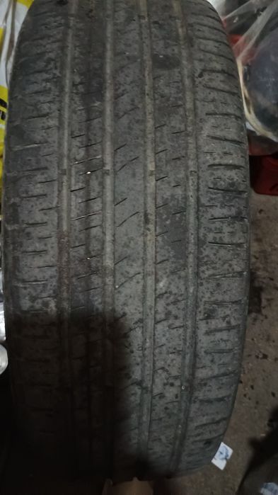 Продавам гуми 4 броя