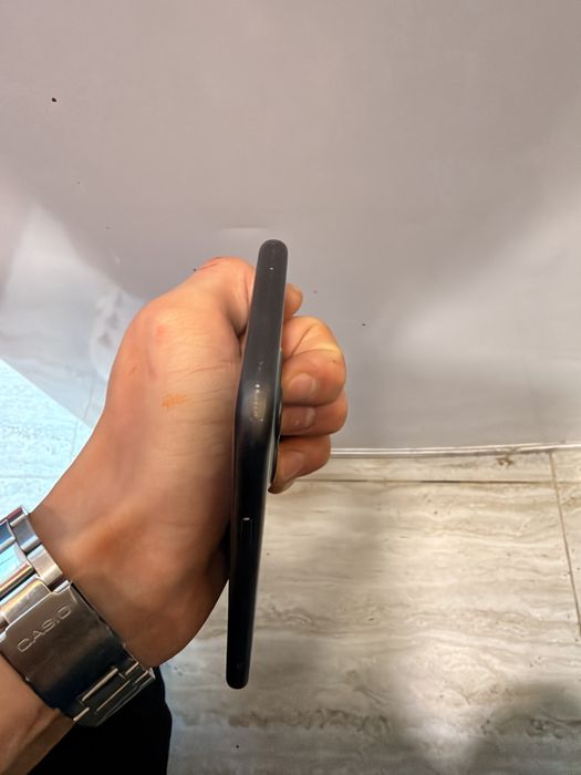 Iphone 11, в цвете black