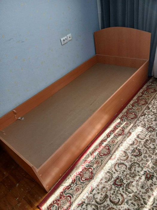 Продаётся мебель для спальни и кухни