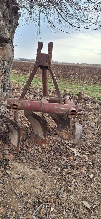 Плуг сотилади(Продается)