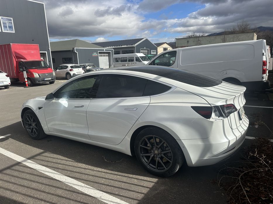 Tesla model 3 2019 на части