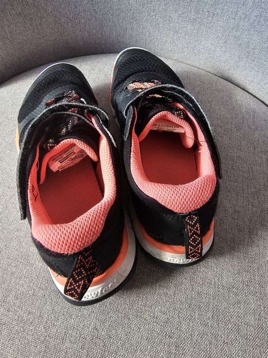 Детски маратонки размер 34