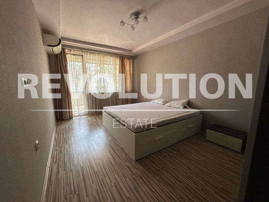 Тристаен апартамент в района на Окръжна болница!