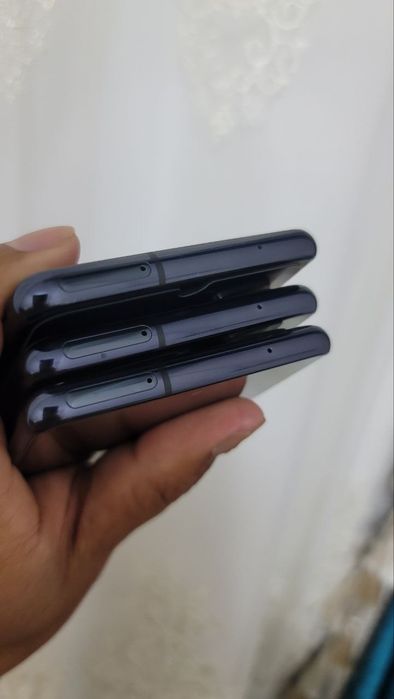 Samsung s20fe 128gb 

Narxi 100$