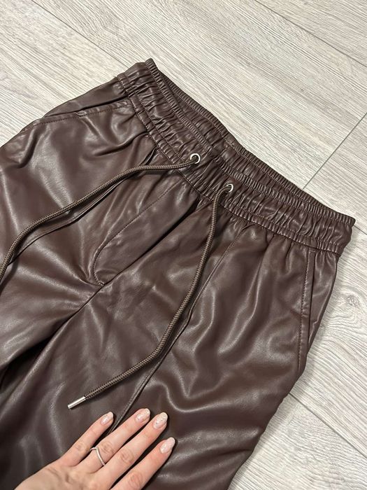 Дамски кожен панталон